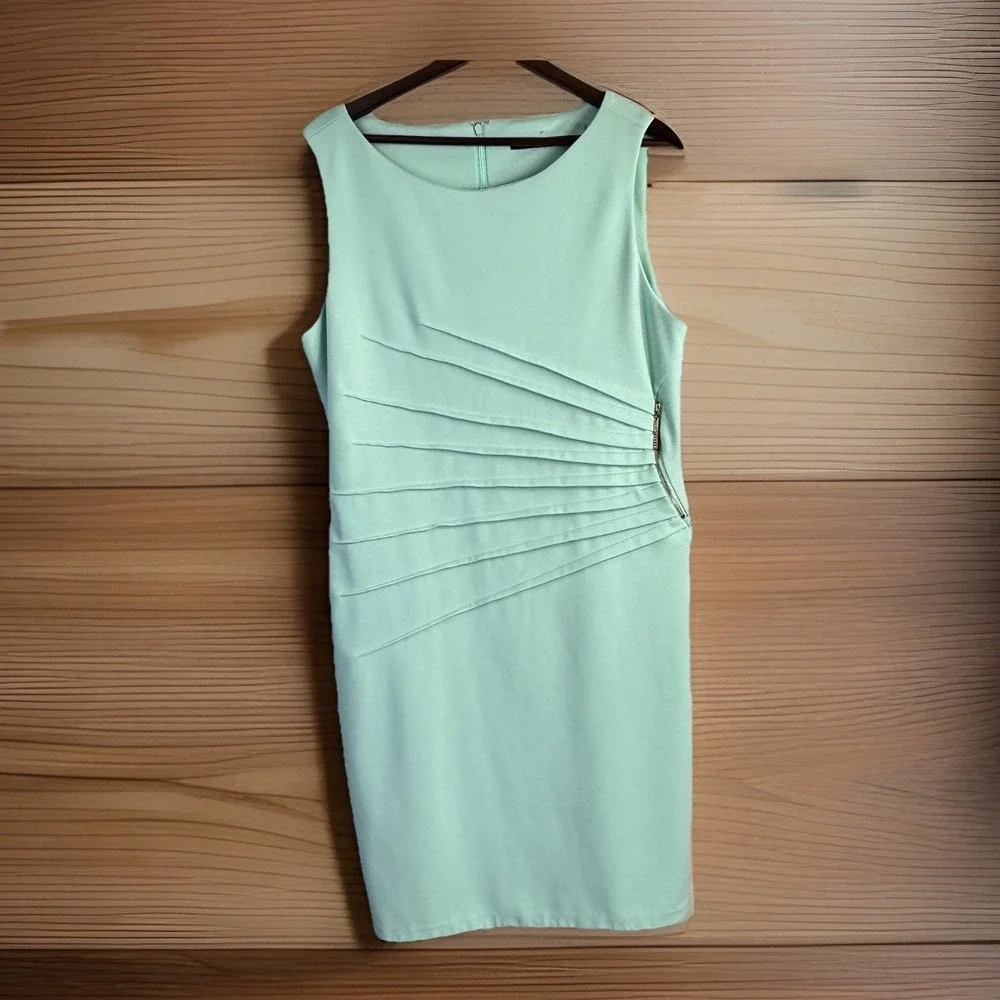 Ivanka Trump Dress 16 Sleeveless Sheath Mint Green Slimming Sexy Gold Zip - Picture 2 of 13